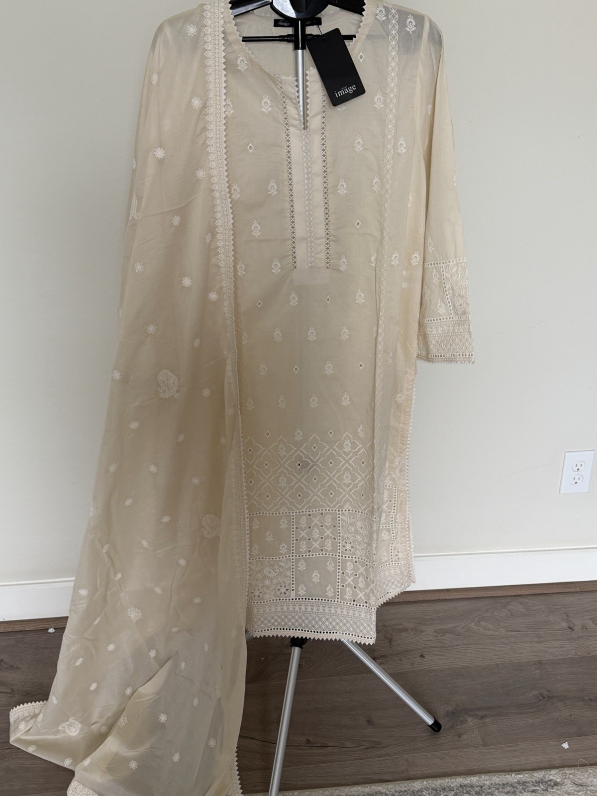 BRAND NEW- IMAGE- 3pc Pakistani Shalwar Kameez – XL – FREE SHIPPING