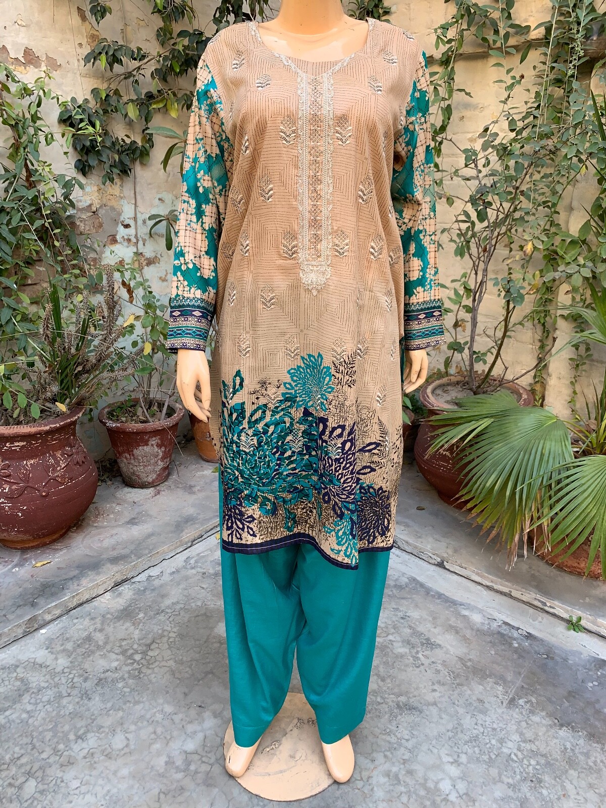Pakistani Beige & Teal Printed Straight Shirt 3-PCS Lawn Suit w/ Threadwork ,L