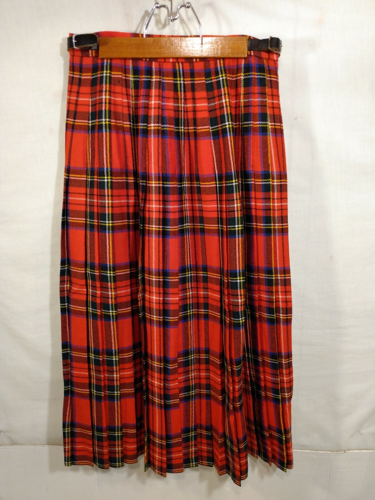 Edinburgh Woollen Mill Womens 10 Red Plaid Tartan Kilt Wrap Skirt Wool w/ Pin