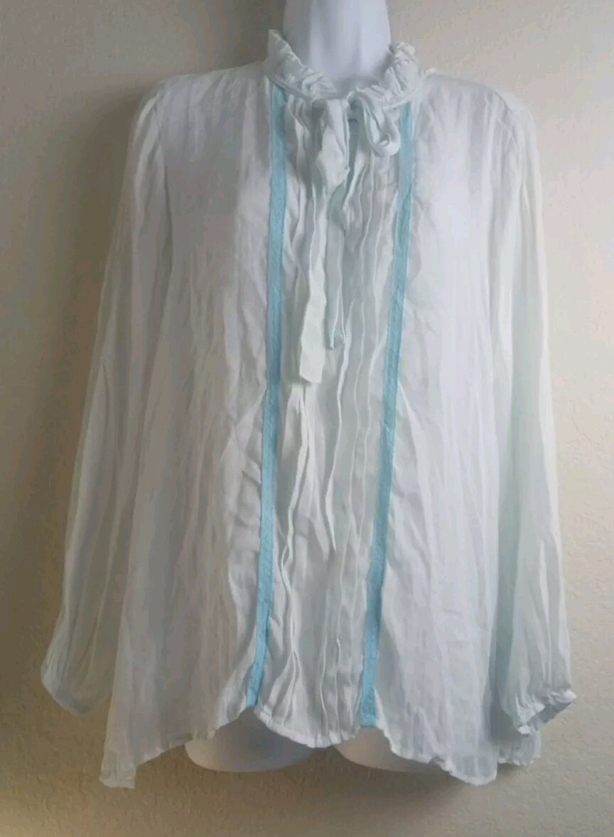 Melissa Paige Women’s Light Blue Chiffon Blouse Lace Detail Sz M