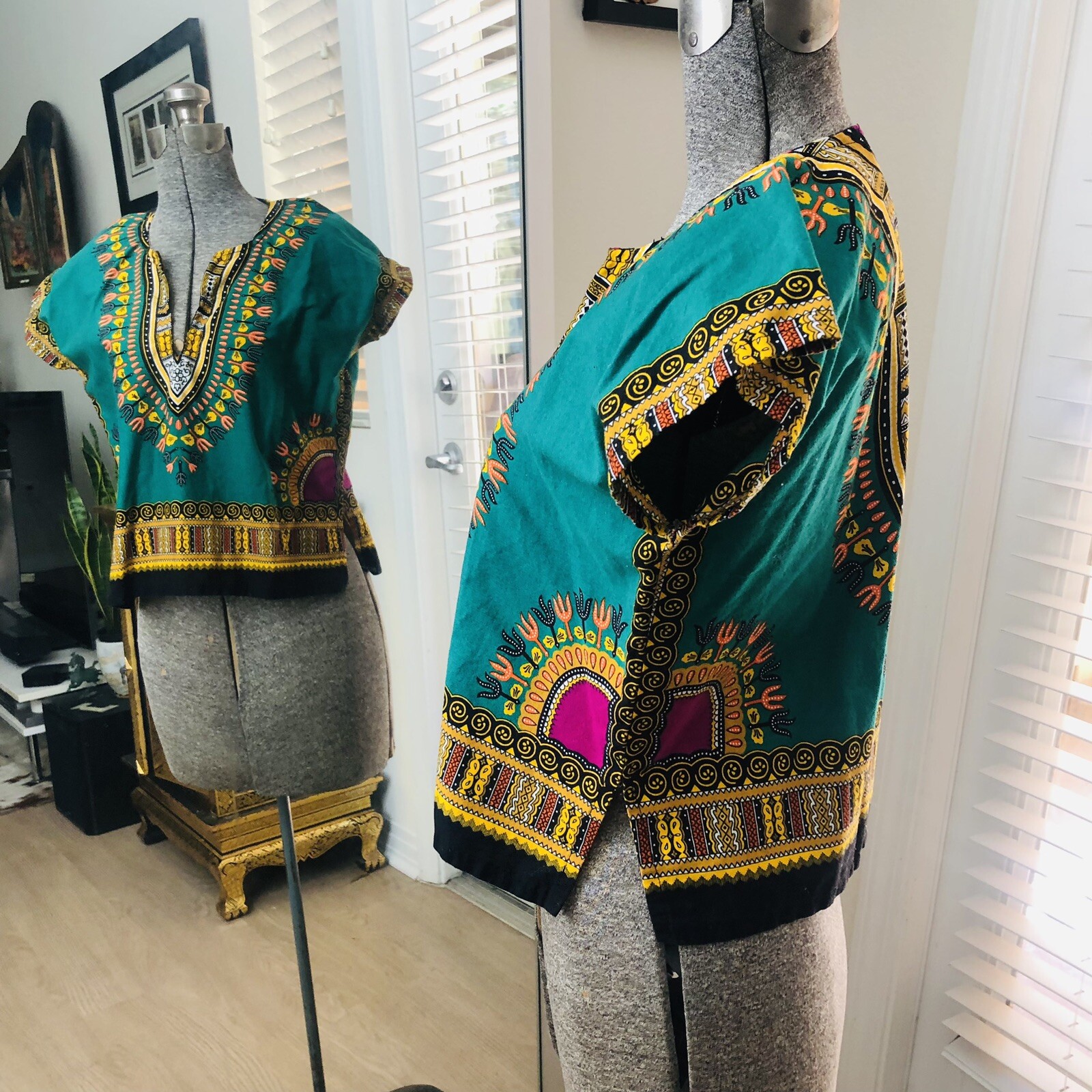 AFRICAN DASHIKI Shirt Top WOMENS Size Small Colorful Beach Boho Hippie V Neck