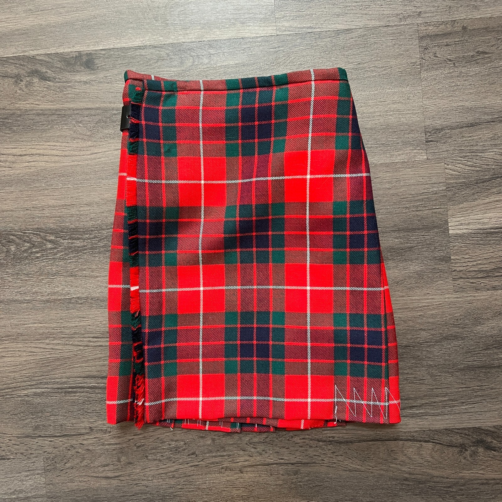 Traditional Scottish Kilt 100% Worsted Wool Fraser Red Child approx. Age 6-7 yrs