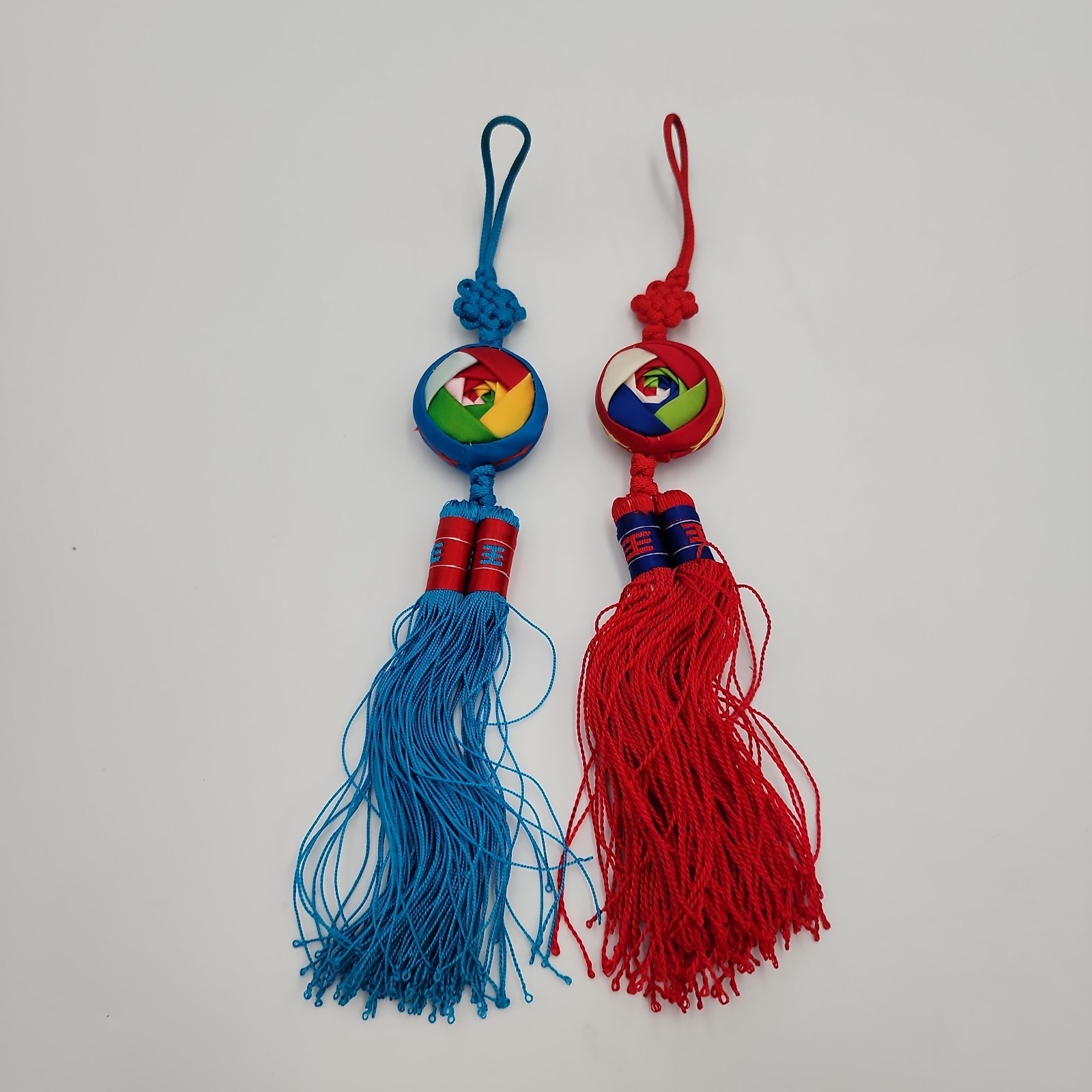 2pcs Korean Norigae Hanbok Ornament – Traditional Tassel Accessory, Red & Blue