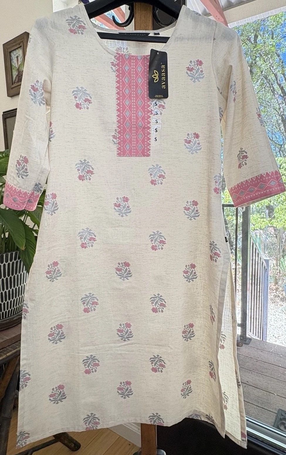 NWT Avaasa Indian Women Beige Cotton Linen Floral Kurta Kurti Top Tunic Dress