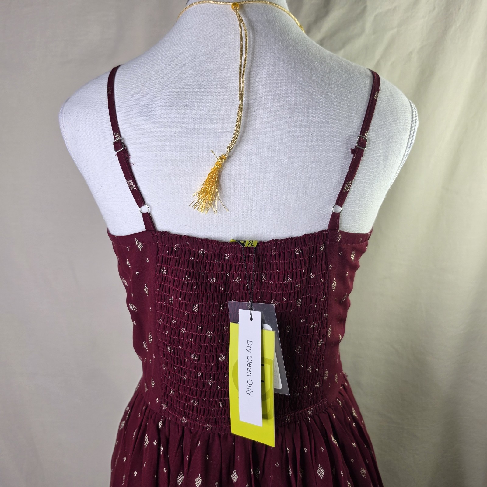 Globus Burgundy Gold Embroidered Dress Size L New with Necklace & Earrings Set