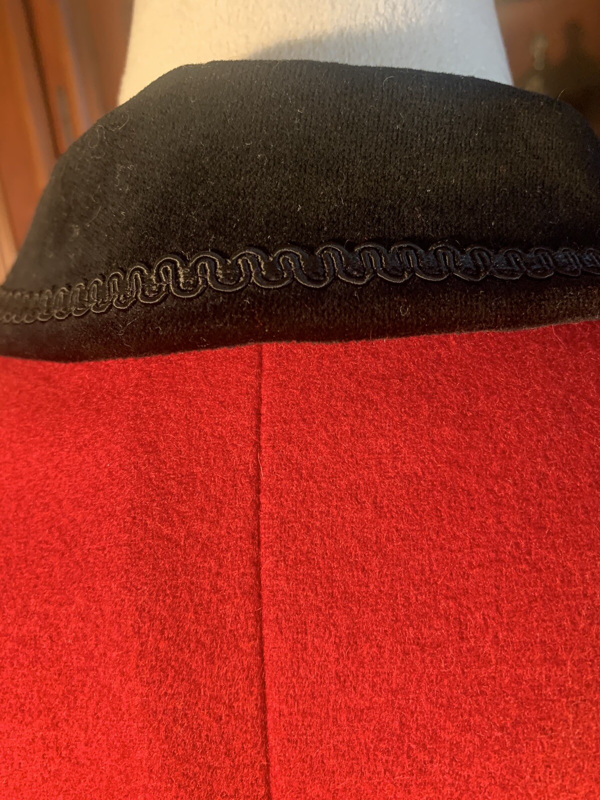 Vintage Christmas Tyrol Loden Pischl Womens Red Wool Suit Black Velvet Collar 40