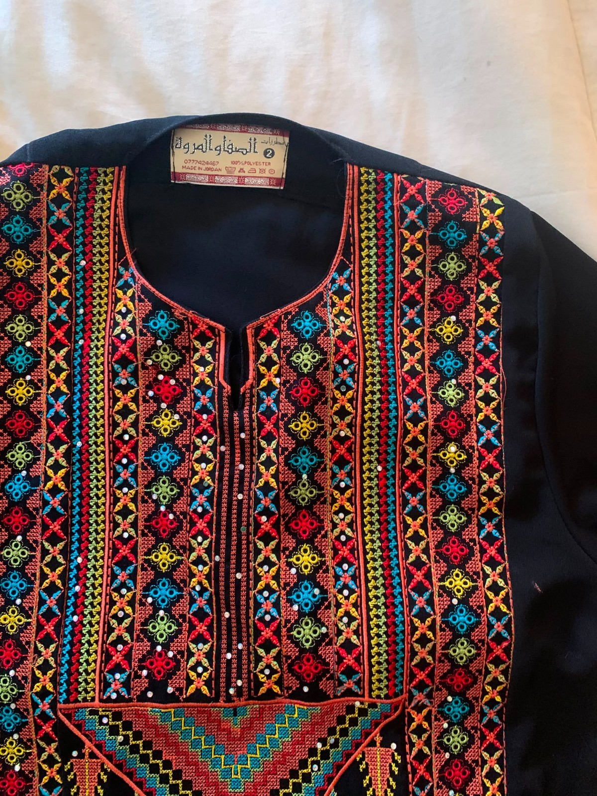 Beautiful Traditional Embroidered Thobe / Kaftan Dress – Black with Vibrant Tatr