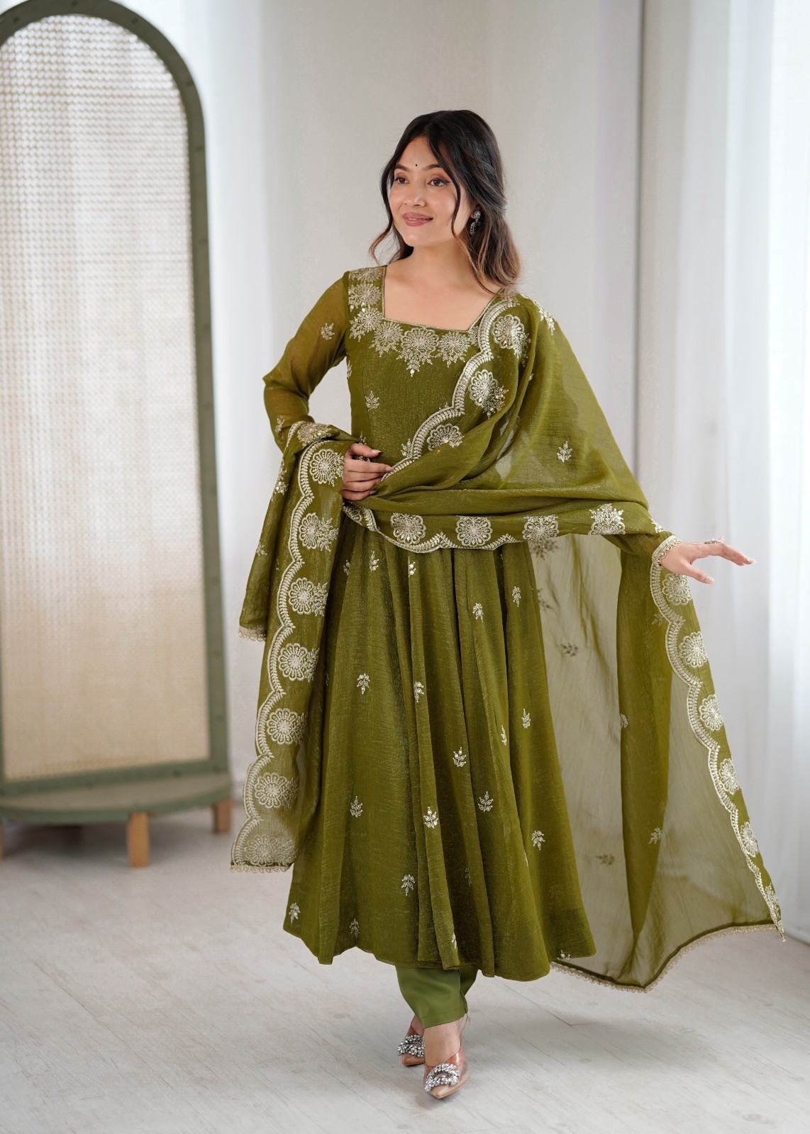 Ready to Wear Women Bridal Anarkali Gown Dupatta Wedding Wear Wedding Party Set