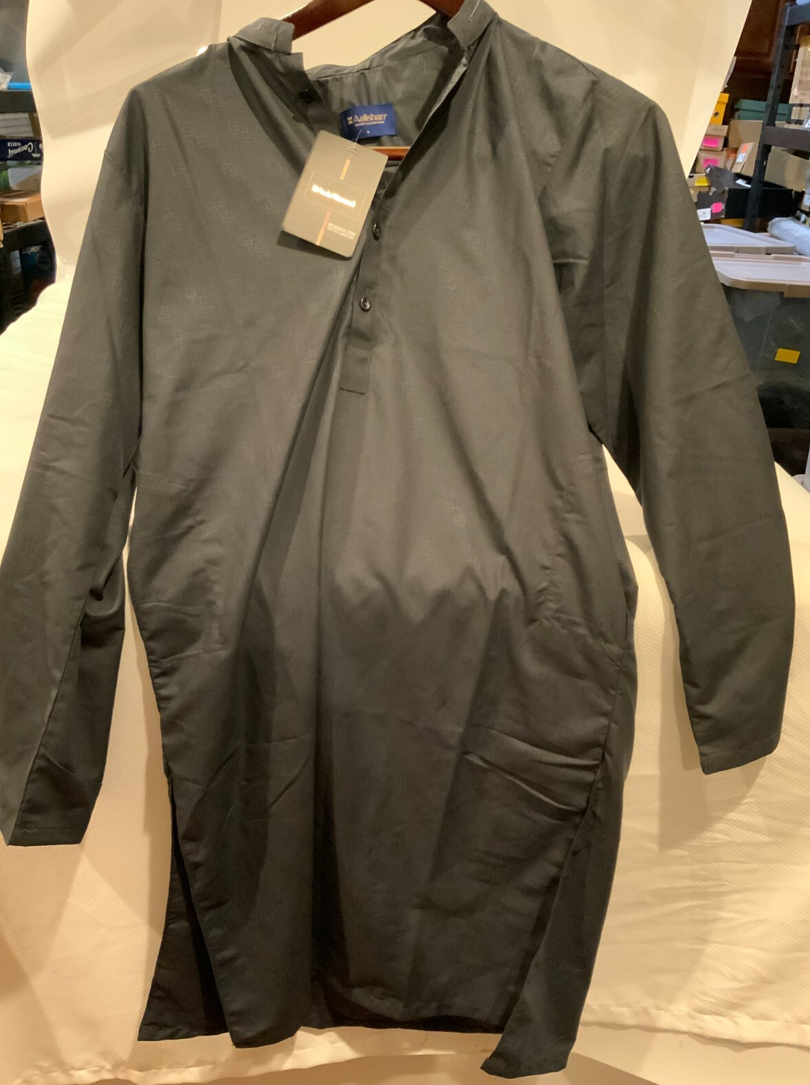 Aalishan by Gul ahmed Men’s Kurta, Size M, Color Gray