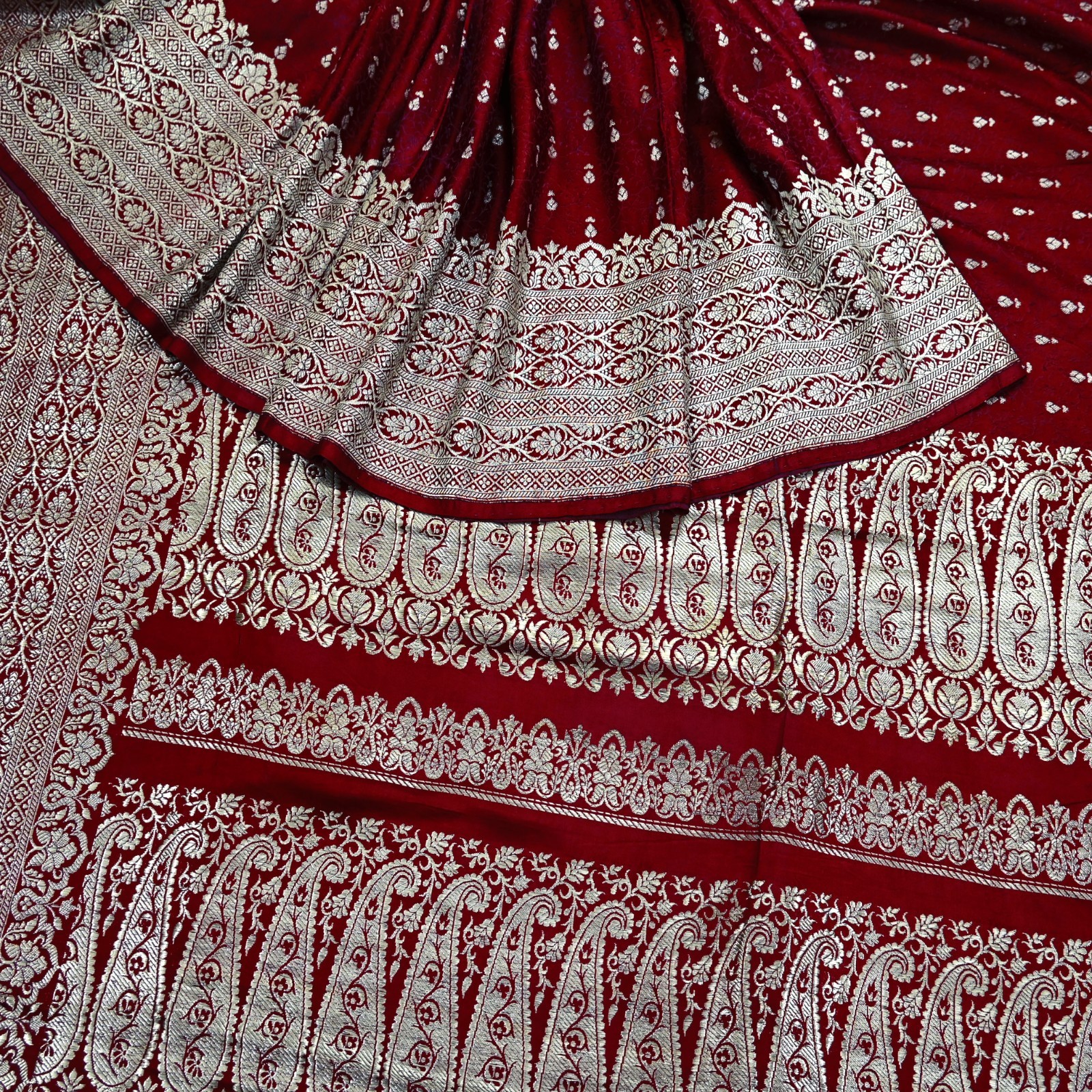 Vintage Heavy Banarasi Saree Pure Satin Silk Woven Brocade Zari Fabric Maroon 5y