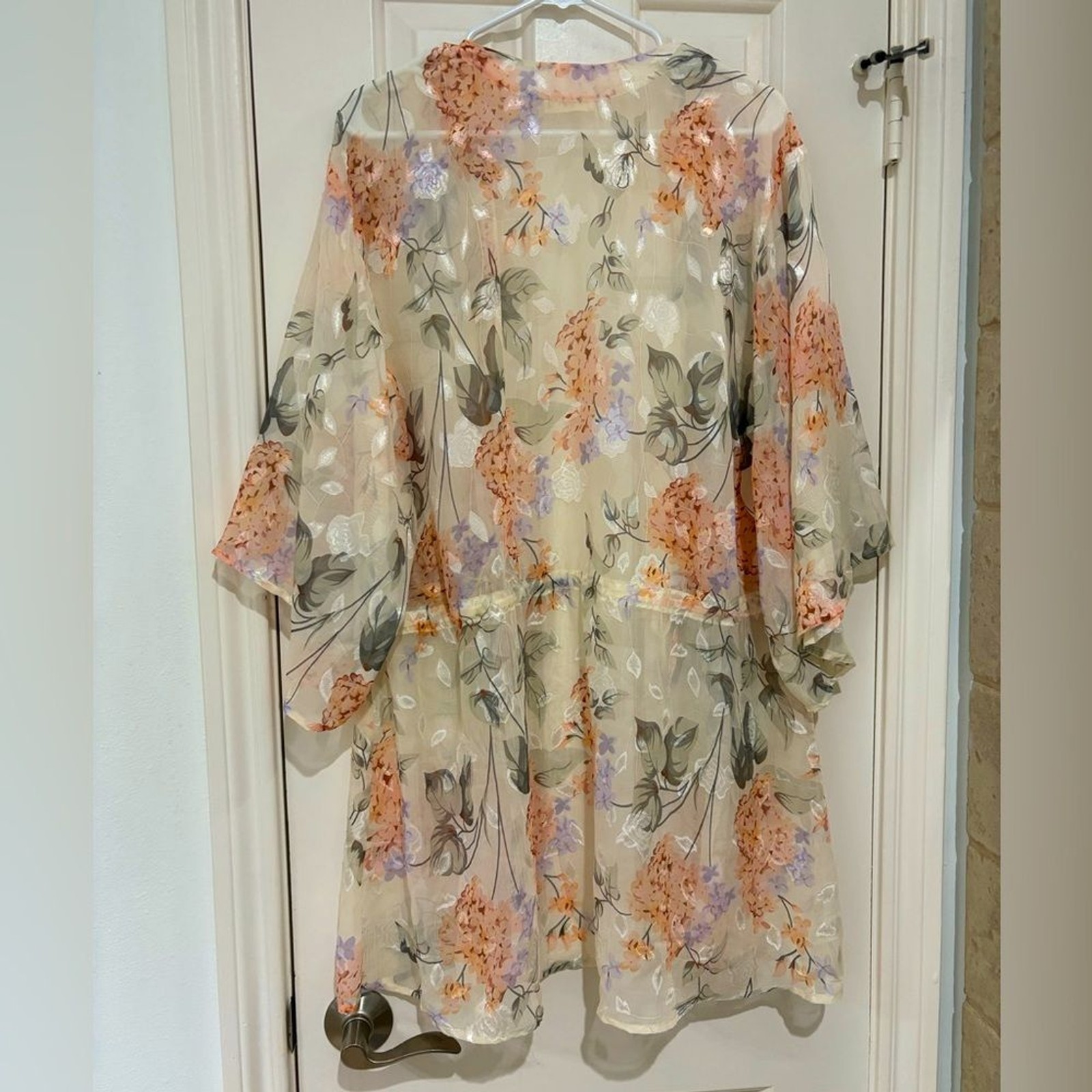 Kori Sheer Kimono with Floral Pattern size large