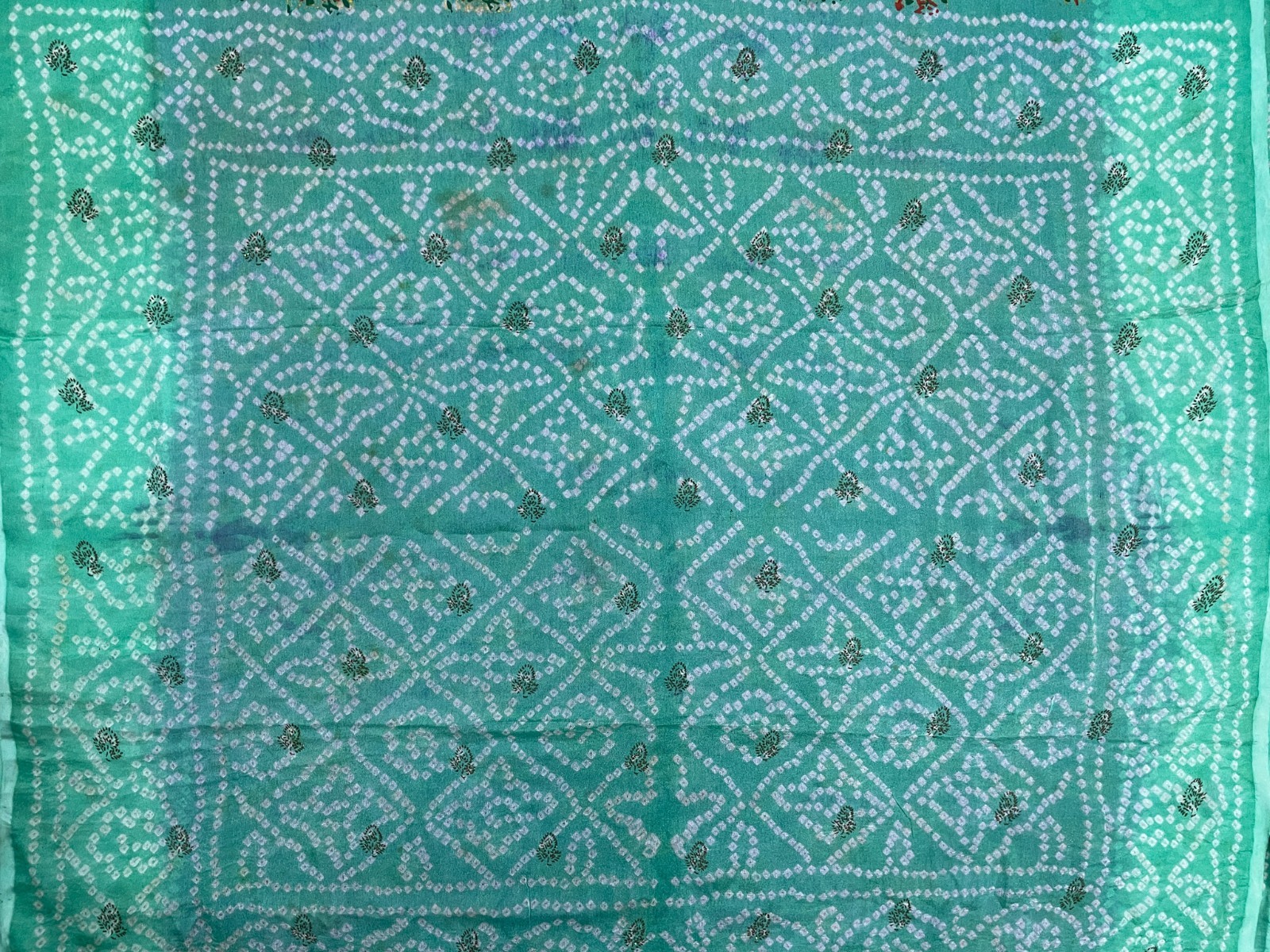 Vintage Chiffon Silk Saree, Lightweight Fabric for DIY & Sewing CS1107