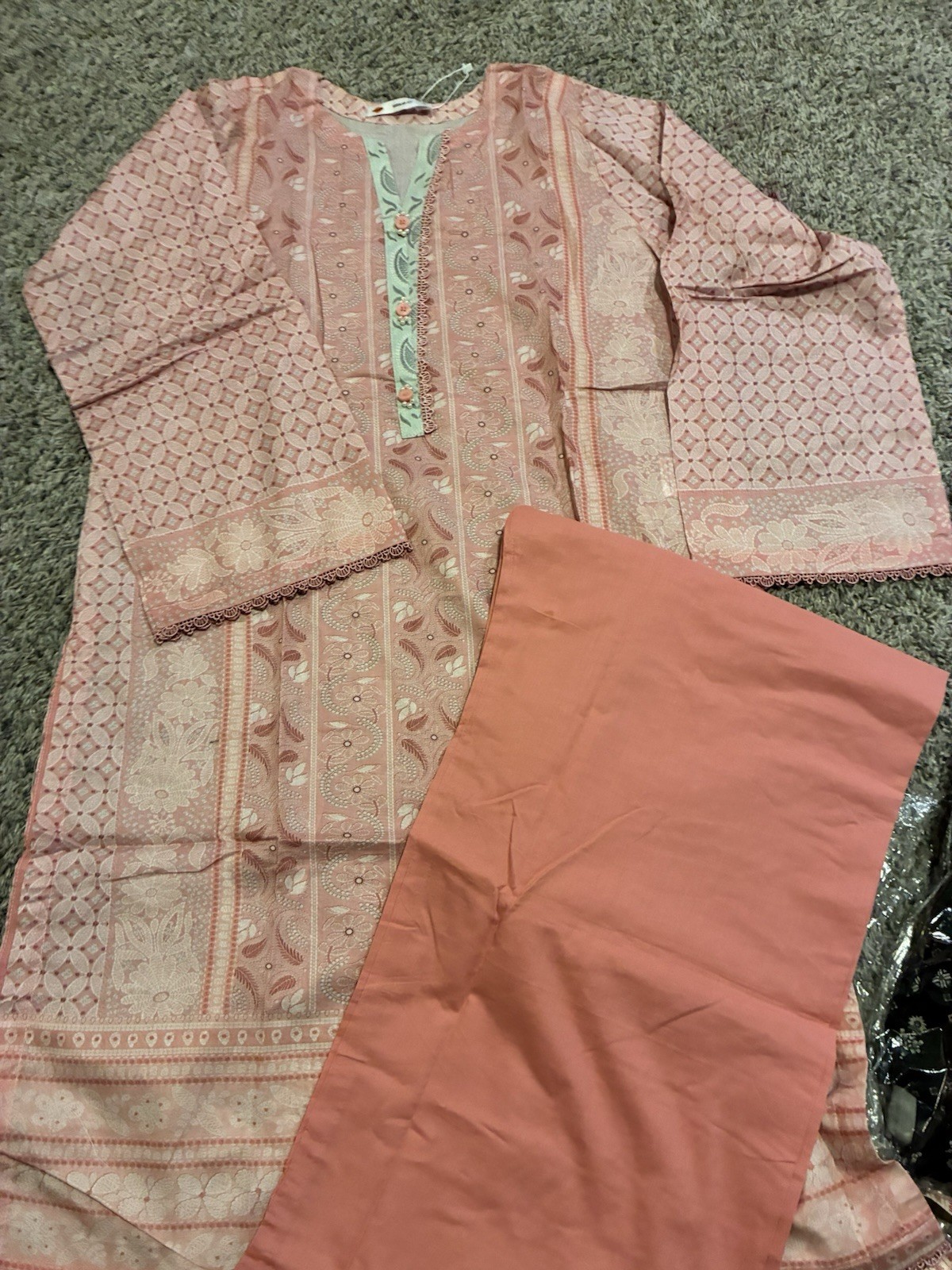Khadi Women Pink Printed lawn trouser Kameez 2-Piece Suit Set Regular Fit