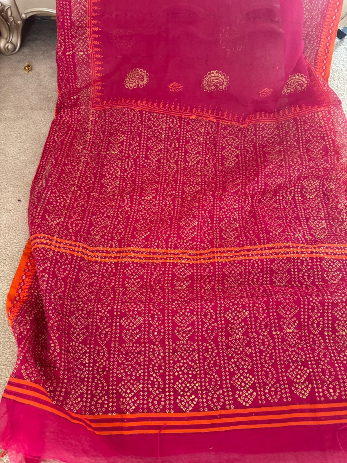 beautiful chundri block print saree