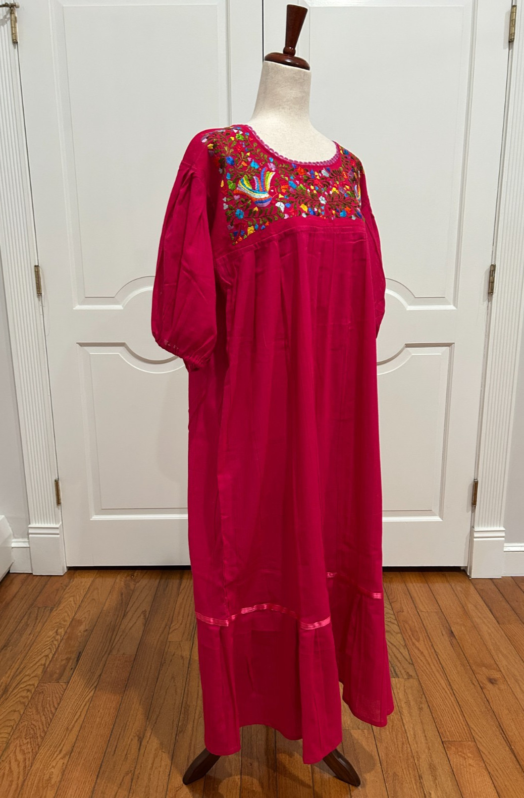 Jazmin Mexican dress, Hand Embroidered, Artisan dress, Boho, Hippie, Handmade.
