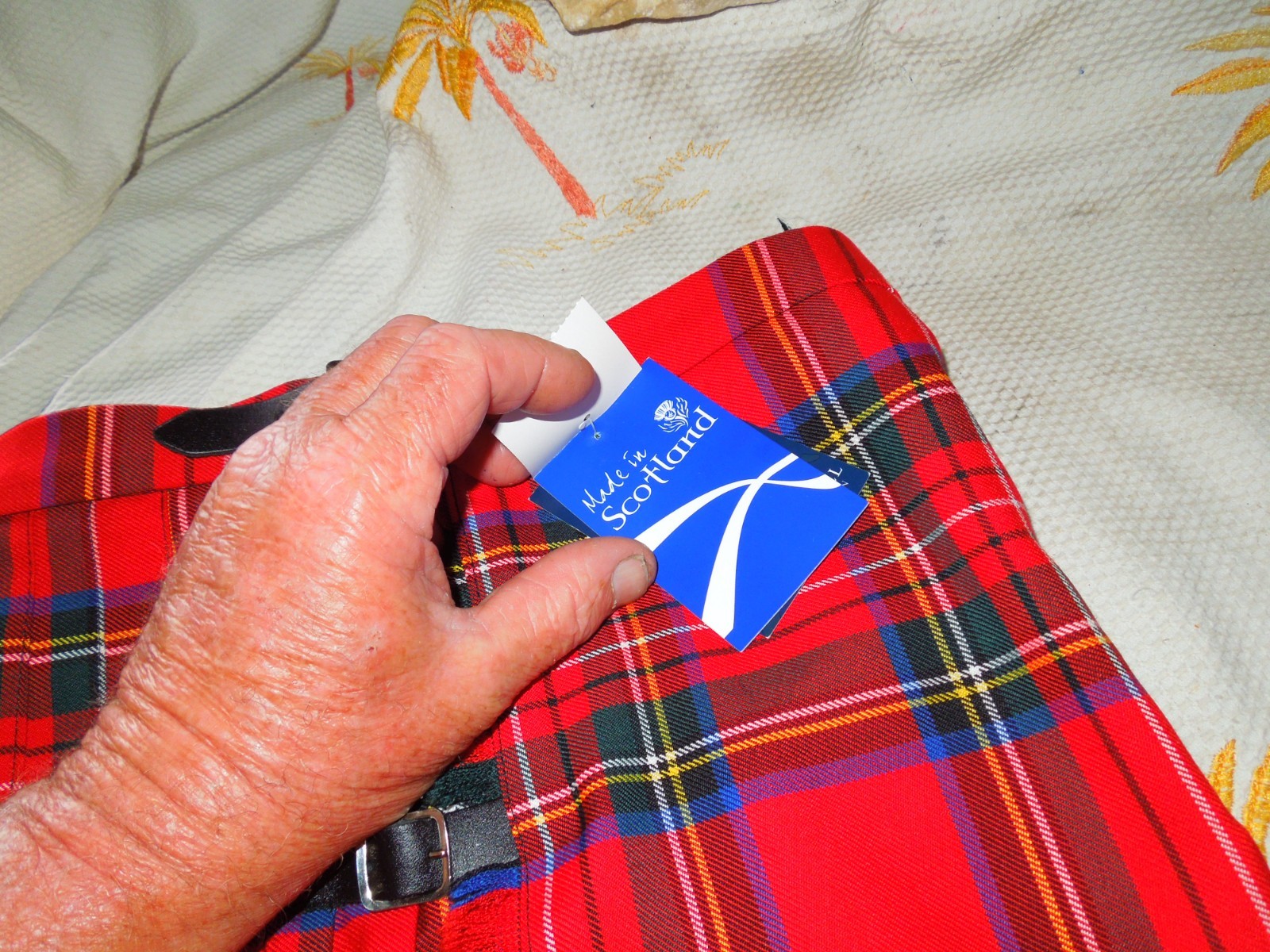 HECTOR RUSSELL Made in Scotland Child Royal Stewart Kilt Wool Blend Size 7-8 YRS