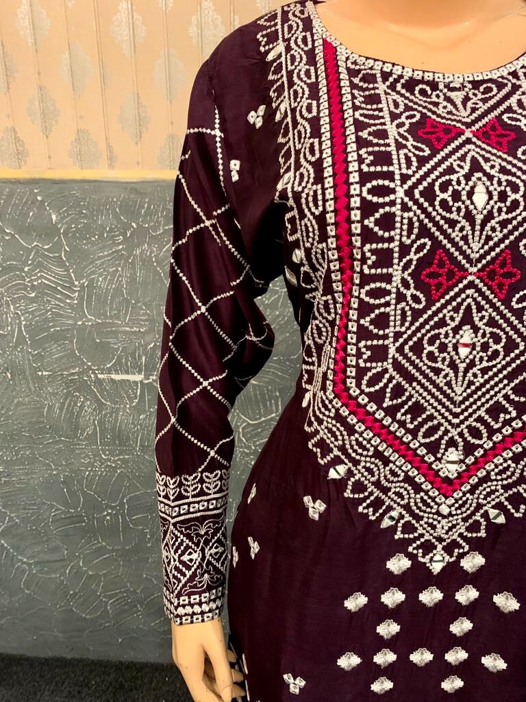Pakistani Dark Purple Printed Straight Shirt 3pcs linen Suit w/ Threadwork ,L