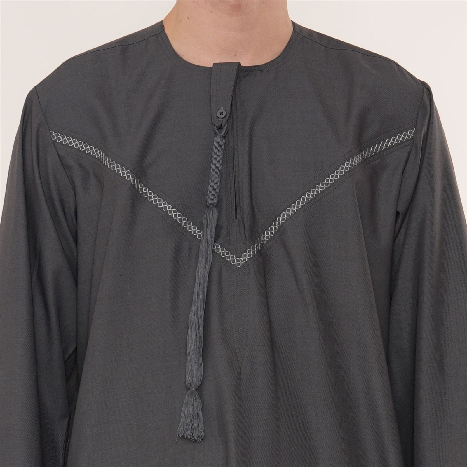 Men Grey Thobe Emirati Omani Jubba Islamic Clothing Embroidery Muslim Eid Tassel