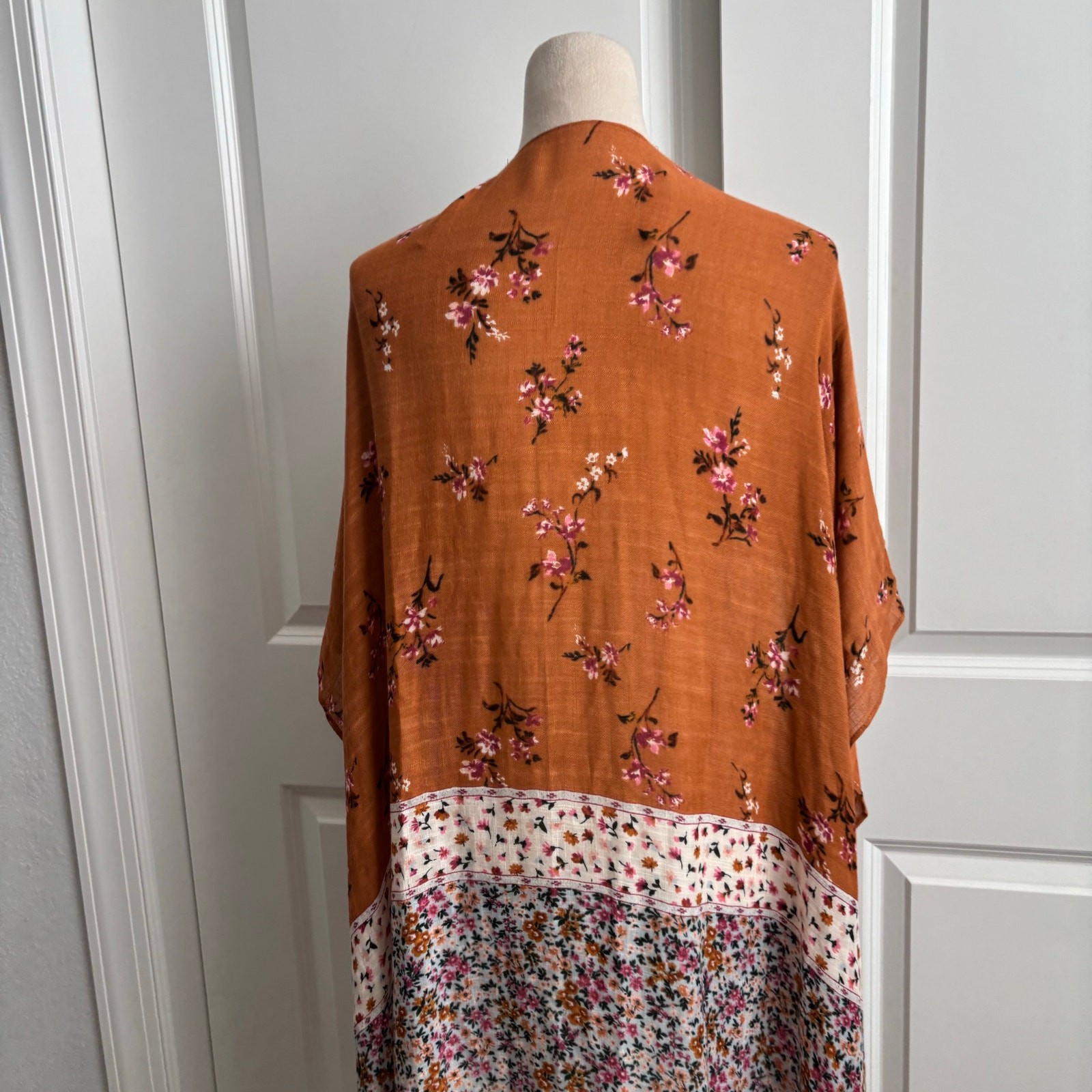 American Eagle Floral Kimono Wrap One Size Boho Festival Draped Cardigan Rust