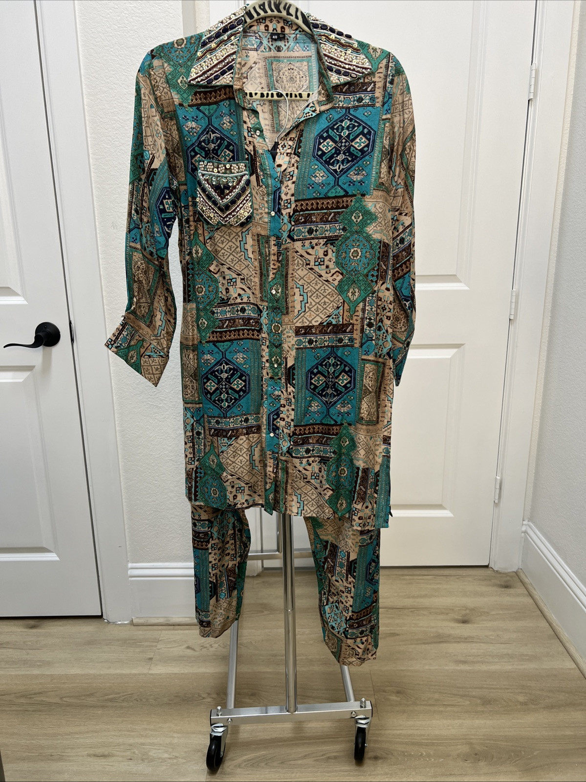 Stylish Printed Co-ord Set With Embroidered Collar And Front Pocket Medium