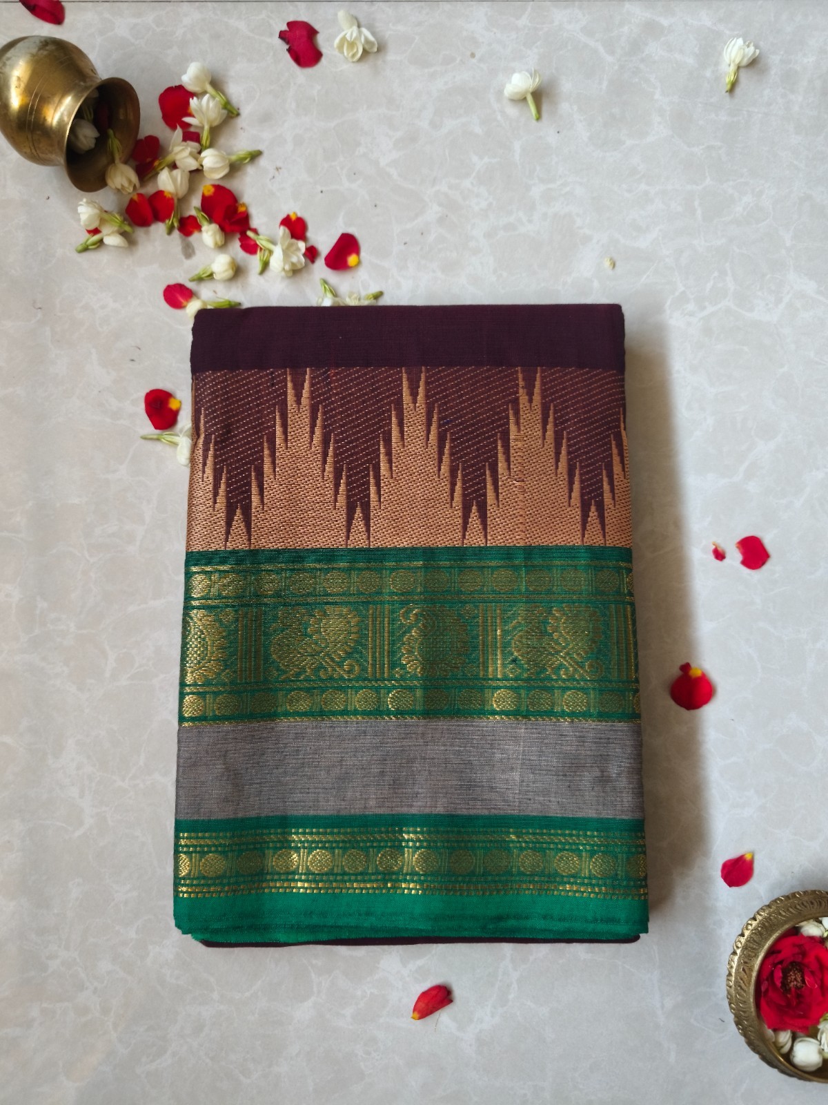 Handloom Kanchipuram Cotton Saree Maroon Traditional Green Border