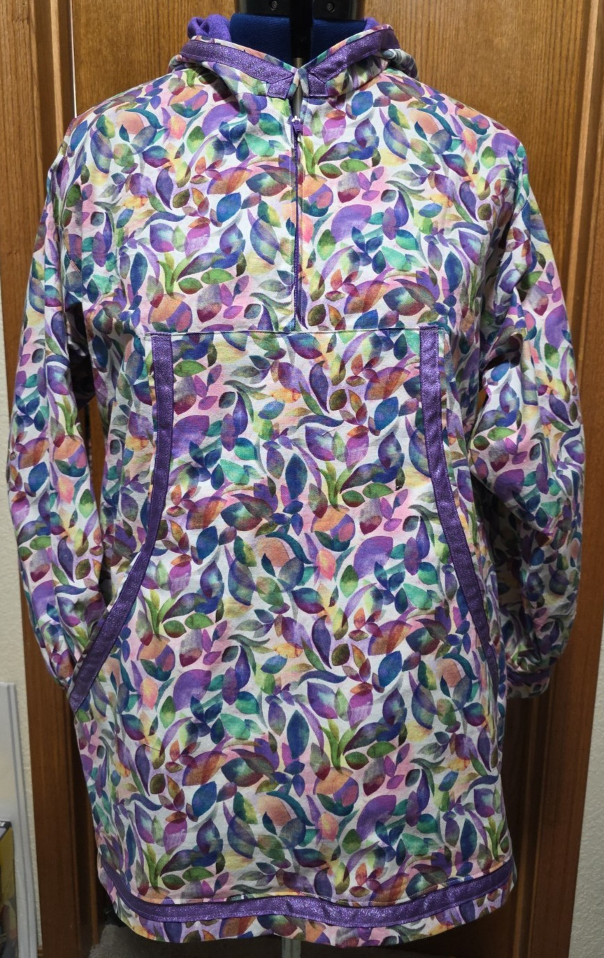 Alaska Native Kuspuk – Lined Hood / Front Pocket / 1/4 Zipper Size L
