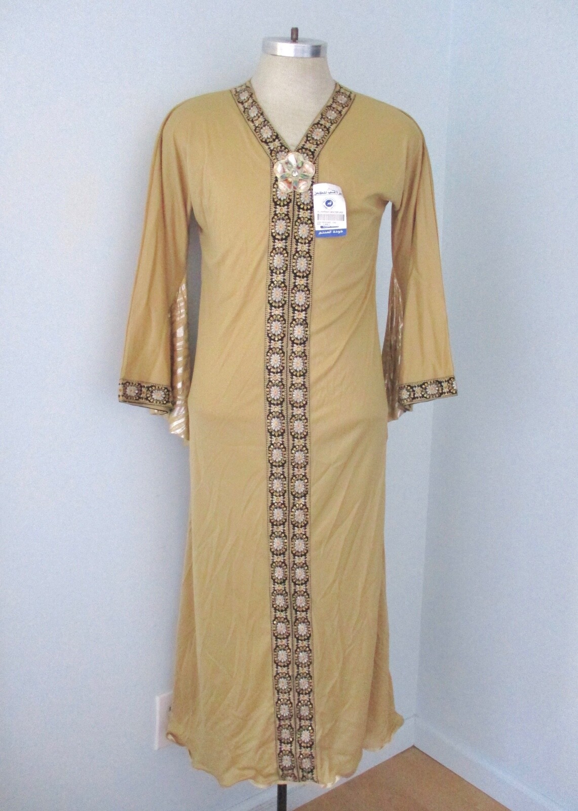NWT Dubai gold dishdasha thoub black ribbon silver zebra seashells Adult S