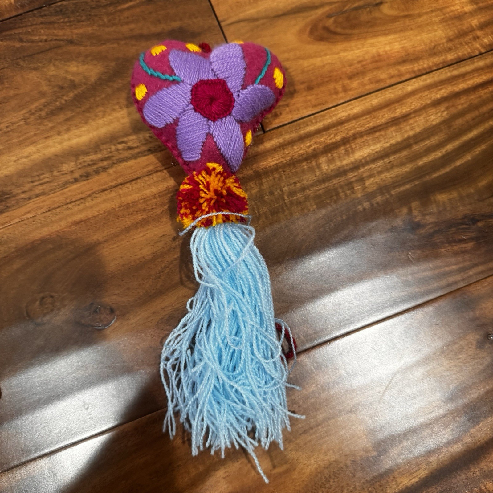 POM POM HANDMADE HEART TASSEL MULTICOLOR MEXICAN BLUE PINK NEW