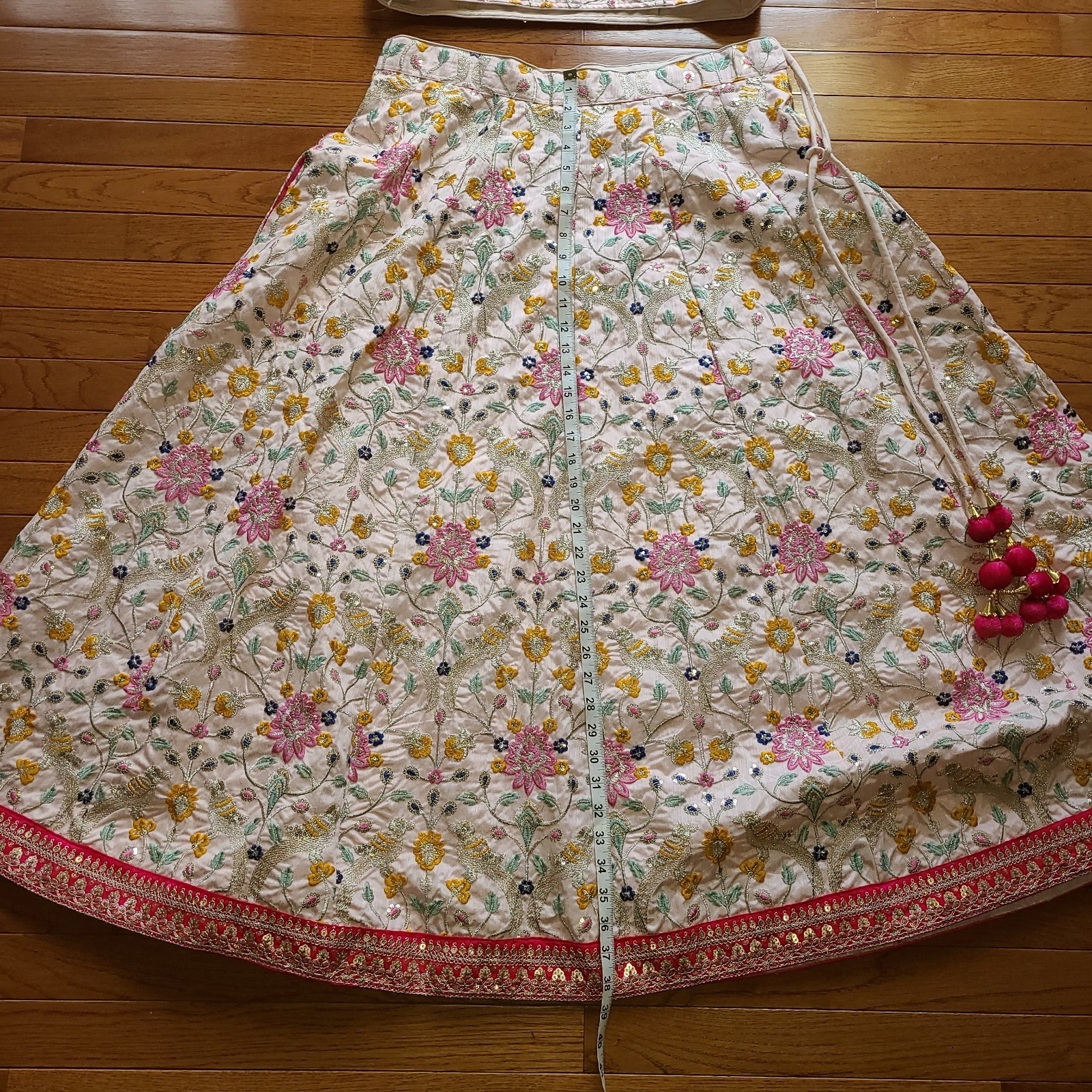 Women’s Multicolor Embroidered Floral Choli Lehenga XL Pink Sequin Floral Birds