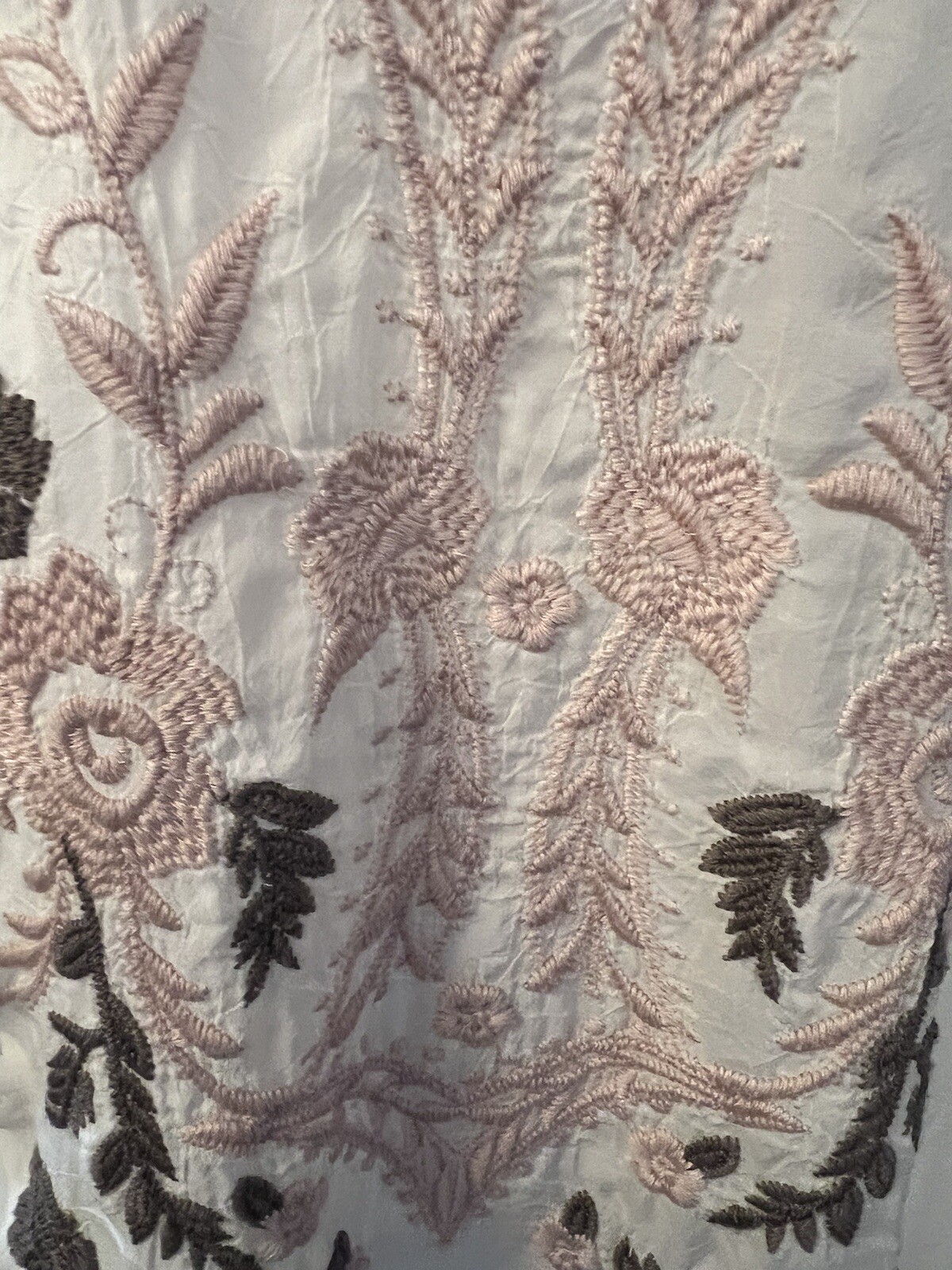 Johnny Was Ivory Sharkbite Hem 3/4 Sleeve Blouse- Size Medium