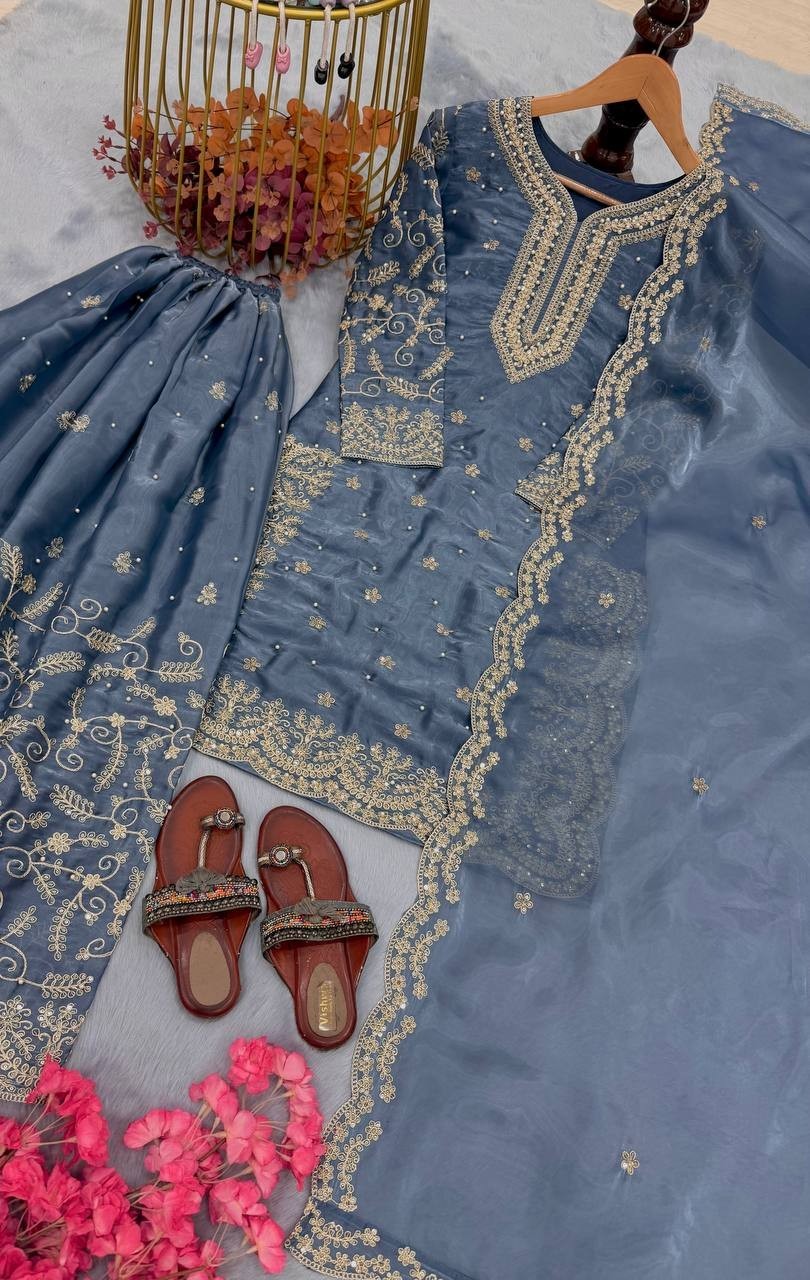 Latest Natural Crap Silk Gray Salwar Kameez With Dupatta For Traditional Wear