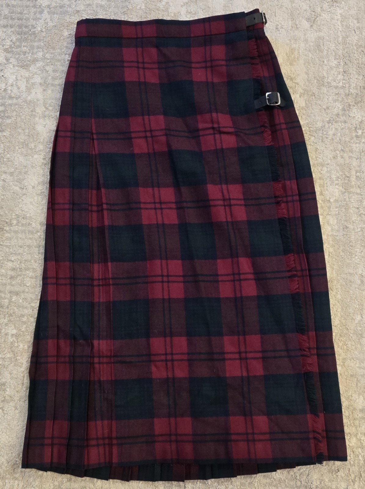 Strathmore Scotland Plaid Wool Pleated Kilt Skirt – Up To 28” Waist – 30″ Length