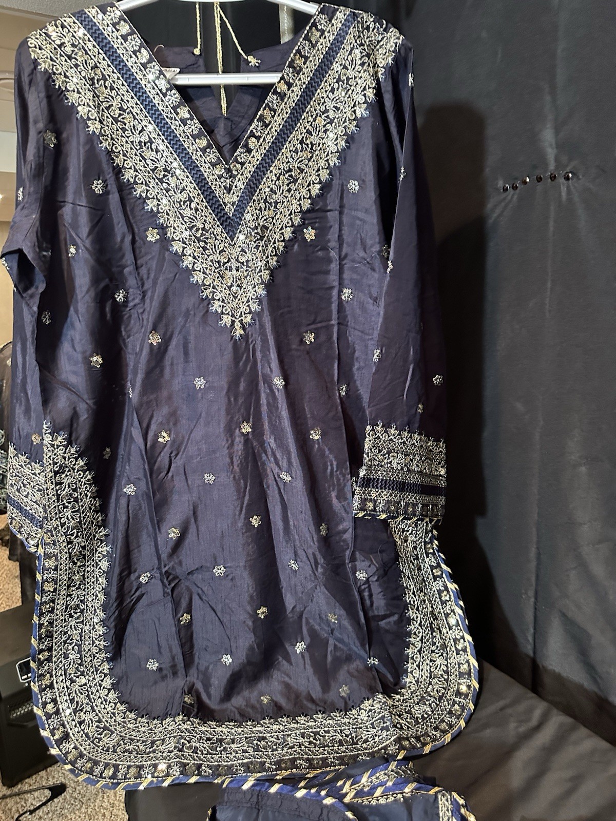 ⭐️PREMIUM ZARQUN BRAND BEAUTIFUL FORMAL DRESS,Silk,Farshi Style Plazo-M & L-$90