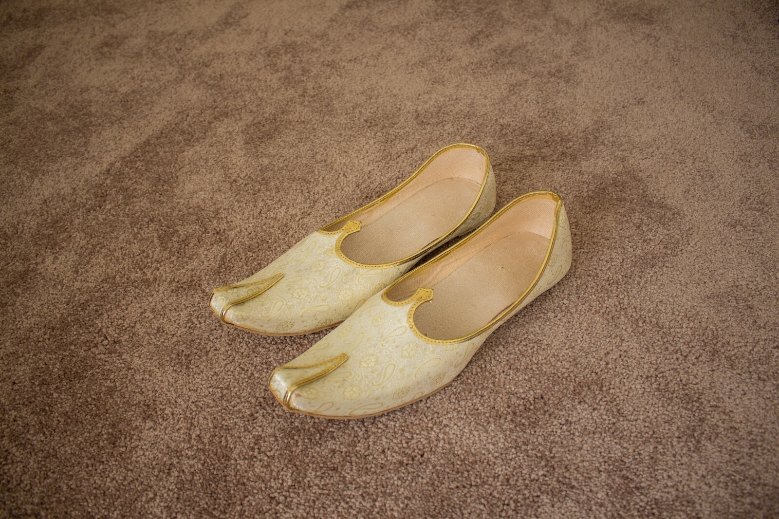 Juti/Wedding Shoes – Brand New; Classic Cream/Gold Color; Size 12;