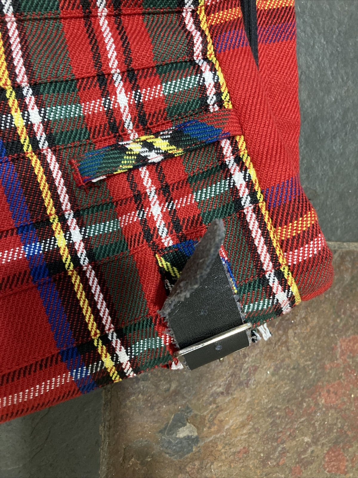 Authentic Woven Tartan Scottish Highland Kilt – Child Age 10-11