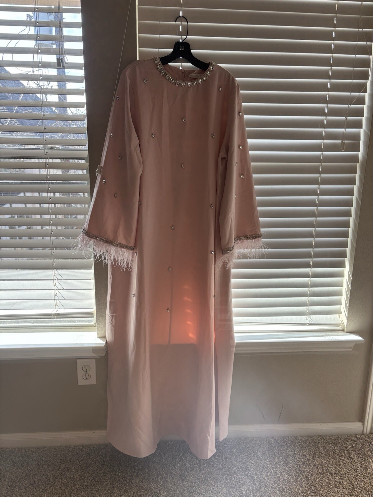NWT Jilbab/abaya for WOMEN- Rhinestones & Feathers – Modest Fashion