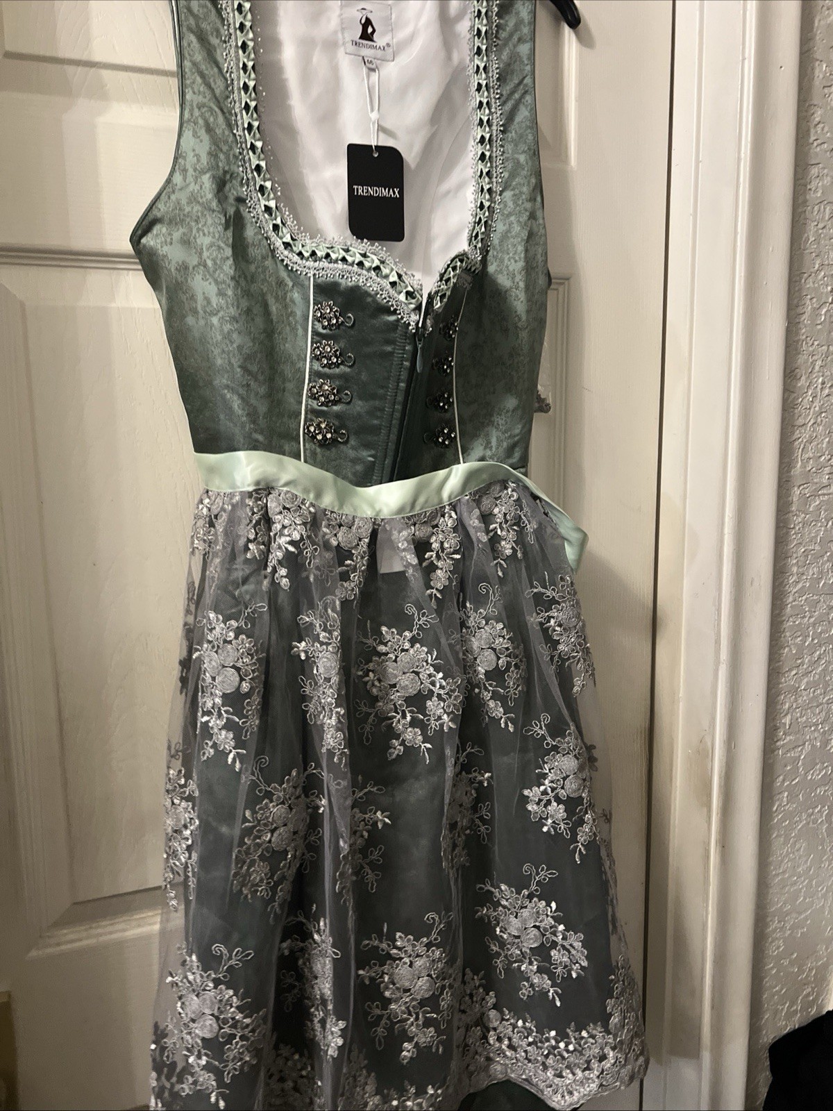 Traditional Dirndl Dress Oktoberfest Bavarian Beer Girl Costume