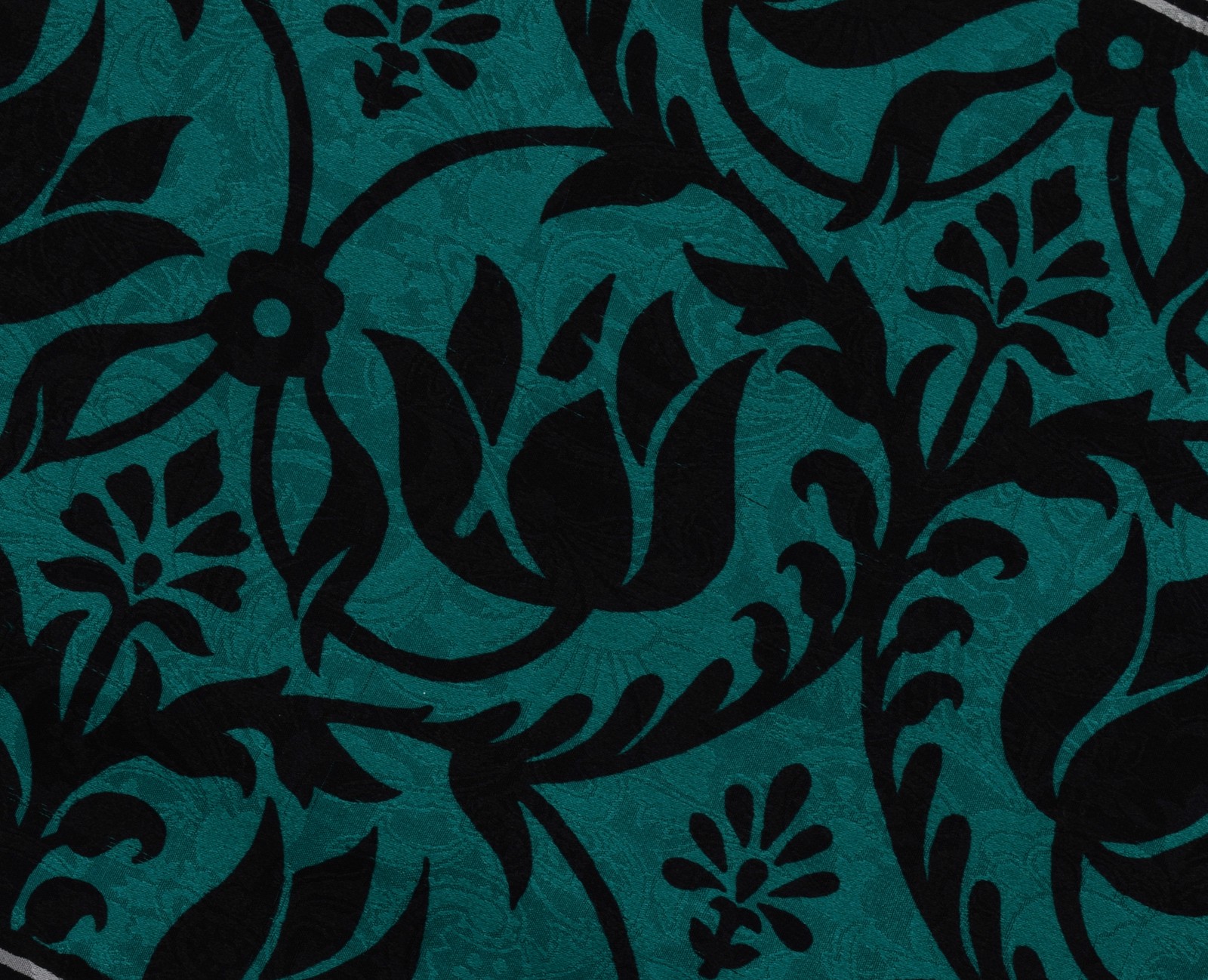 Sushila Vintage Indian Saree 100% Pure Crepe Silk Printed Floral Soft Fabric