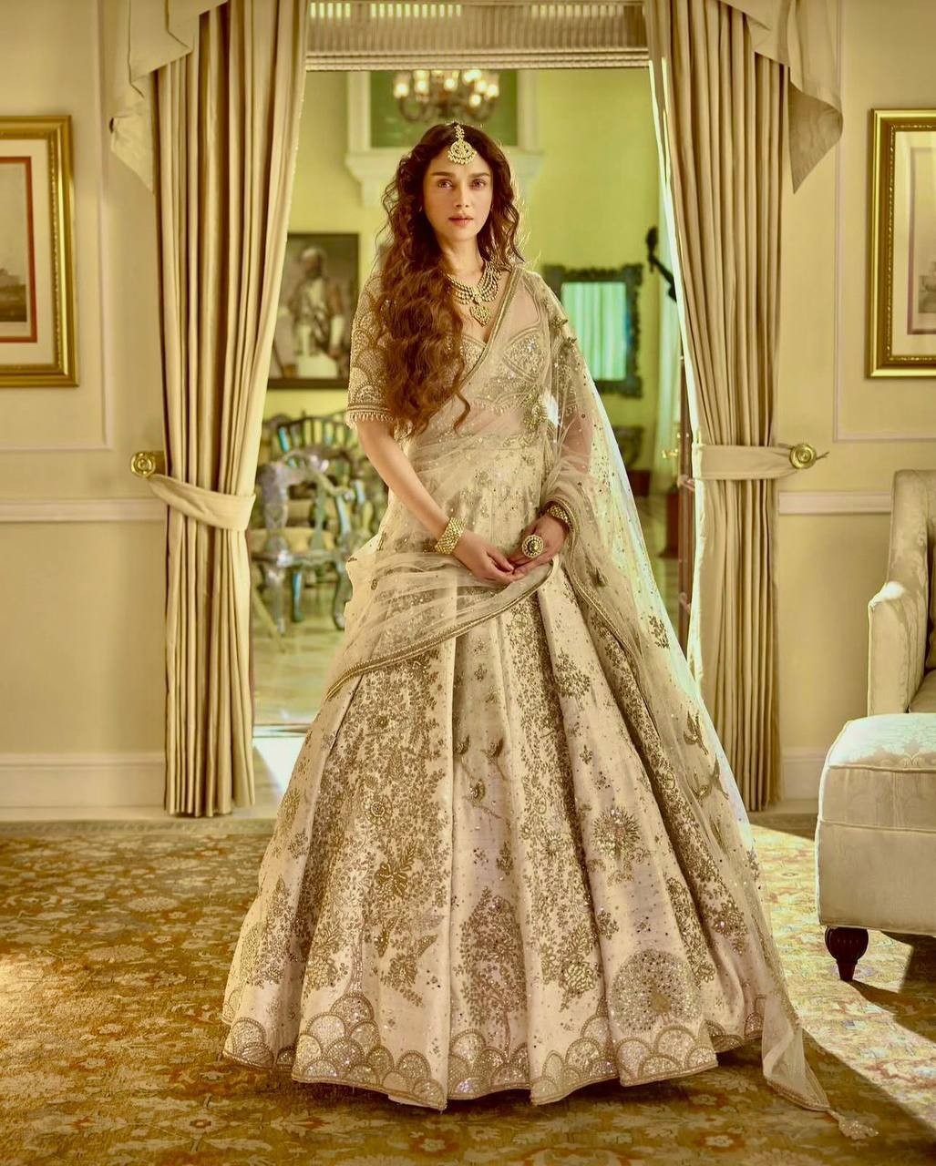 HEAVY INDIAN LEHNGA WEDDING ETHNIC PARTY WEAR PAKISTANI LEHENGA CHOLI DESIGNER