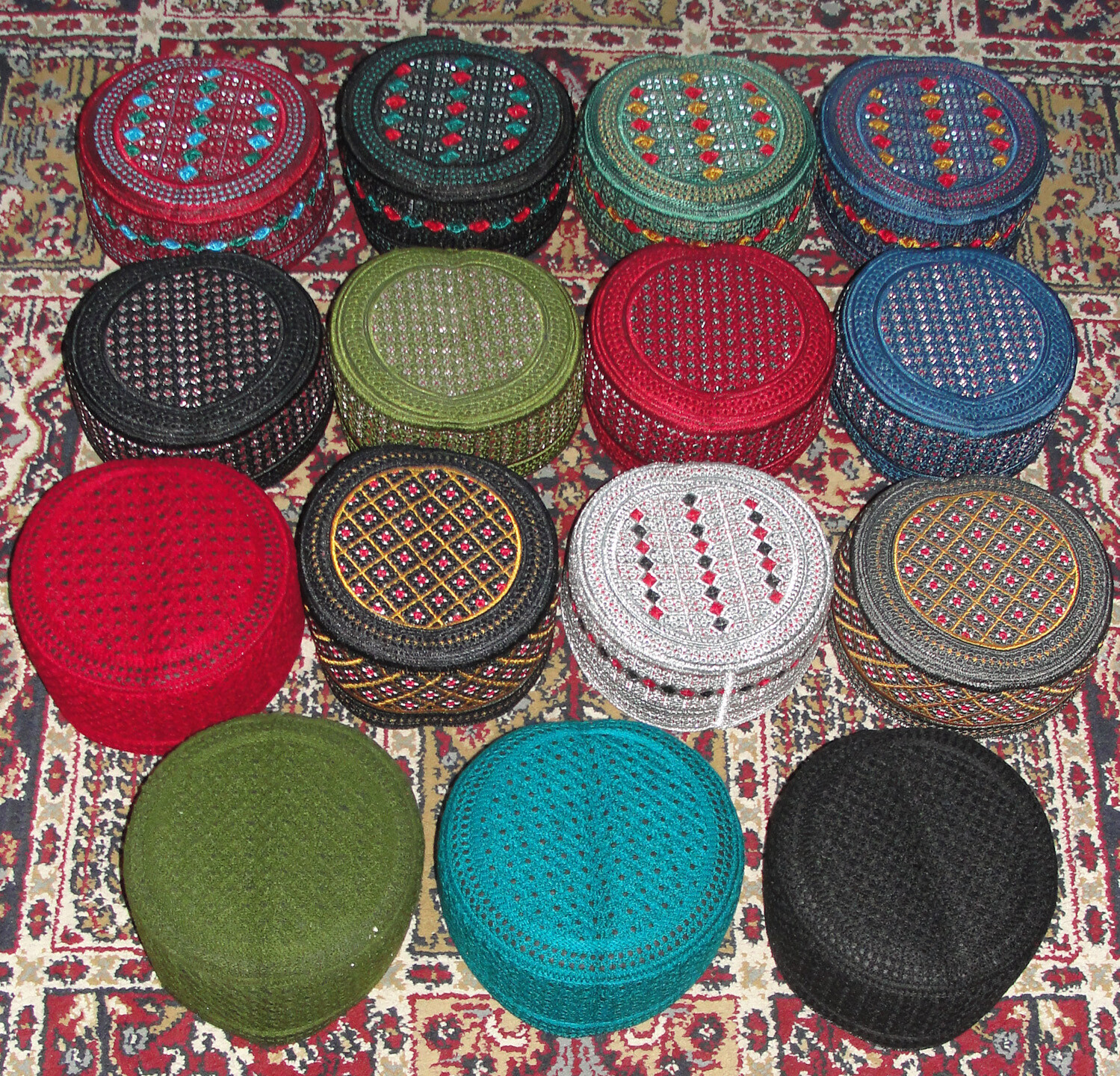 Hat Hoed Ṭupi Cappello Shlyapa Hut Kapélo Hata Bōshi Moja Kûm Pălărie خولۍ کلاه
