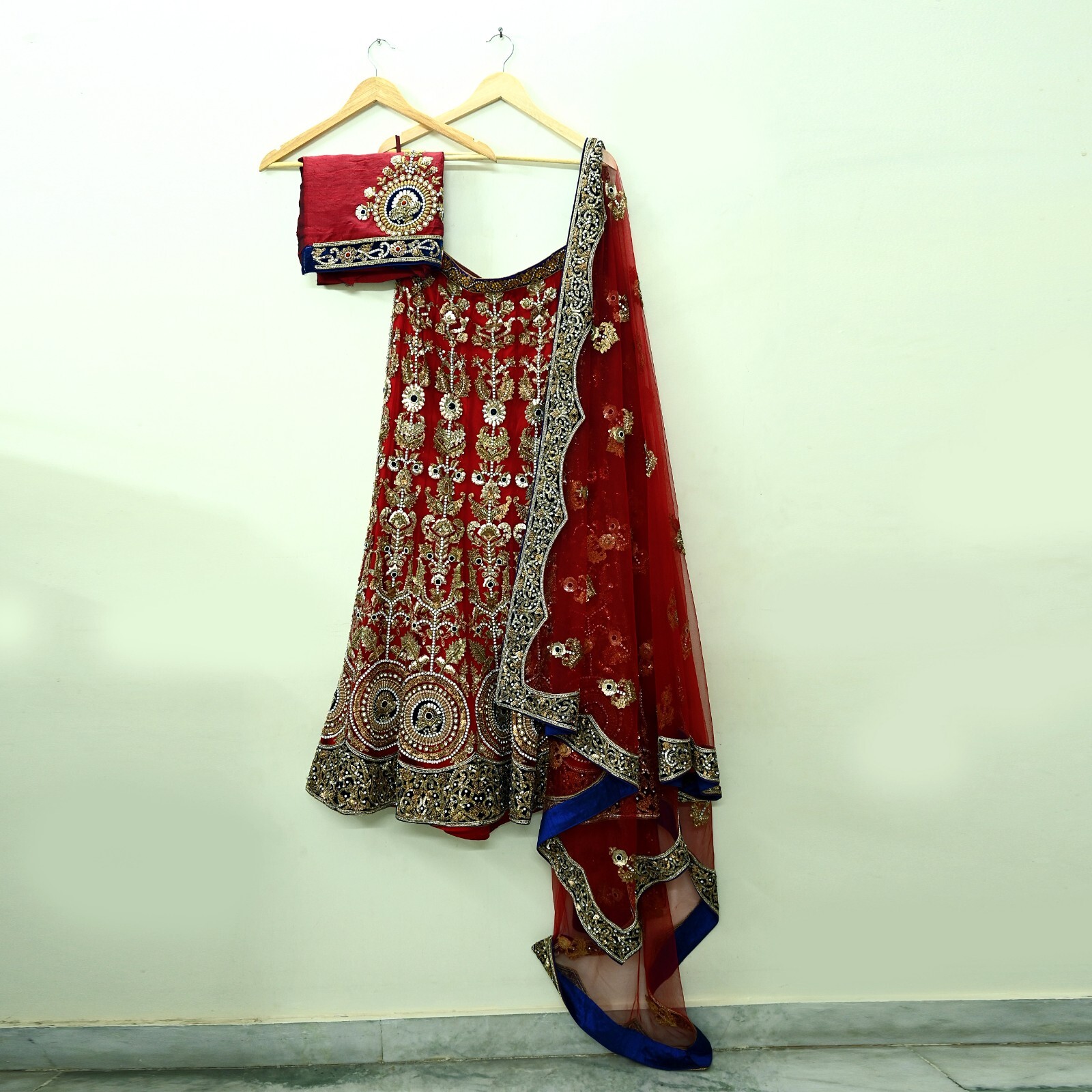 Indian Heavy Red Net Hand Embroidered Designer Anamika Khanna Lehenga 3pcs Set