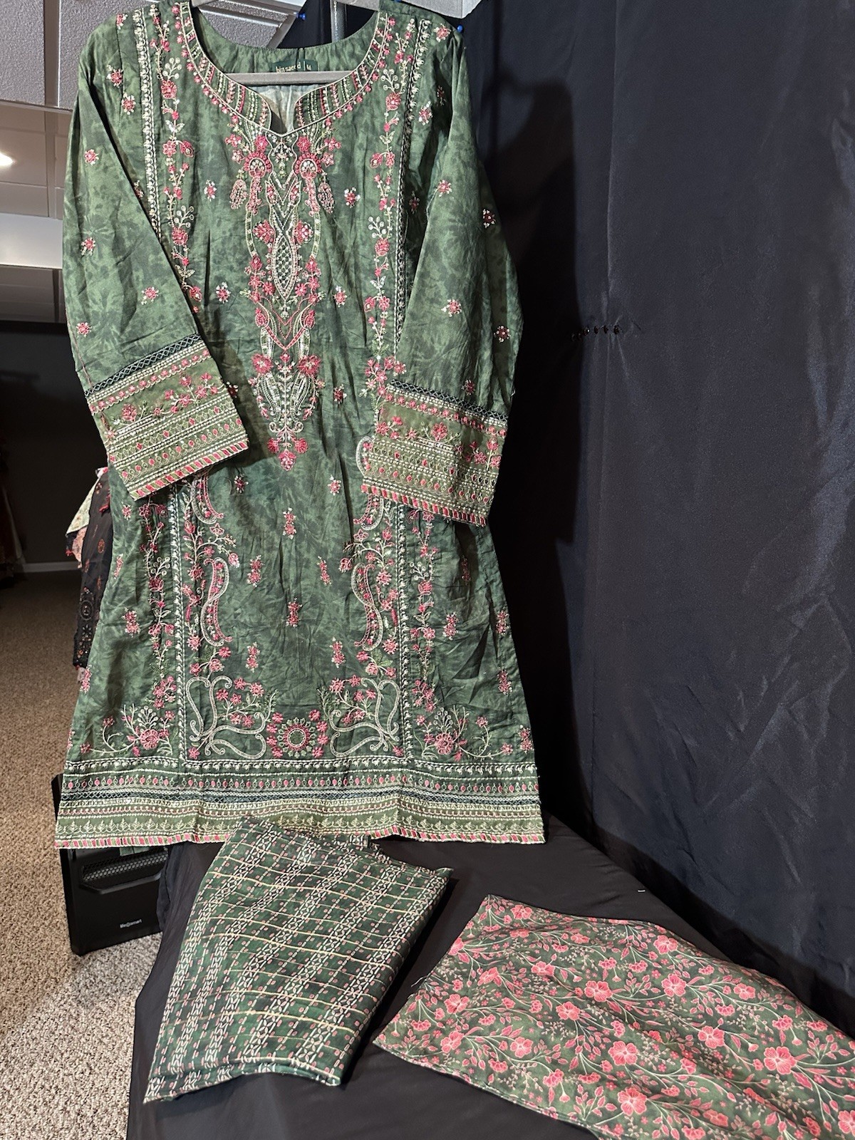 CLEARANCE ‼️ Bin Saeed Emb 3 Pc Suit – LAST ONE . Medium Size – $35