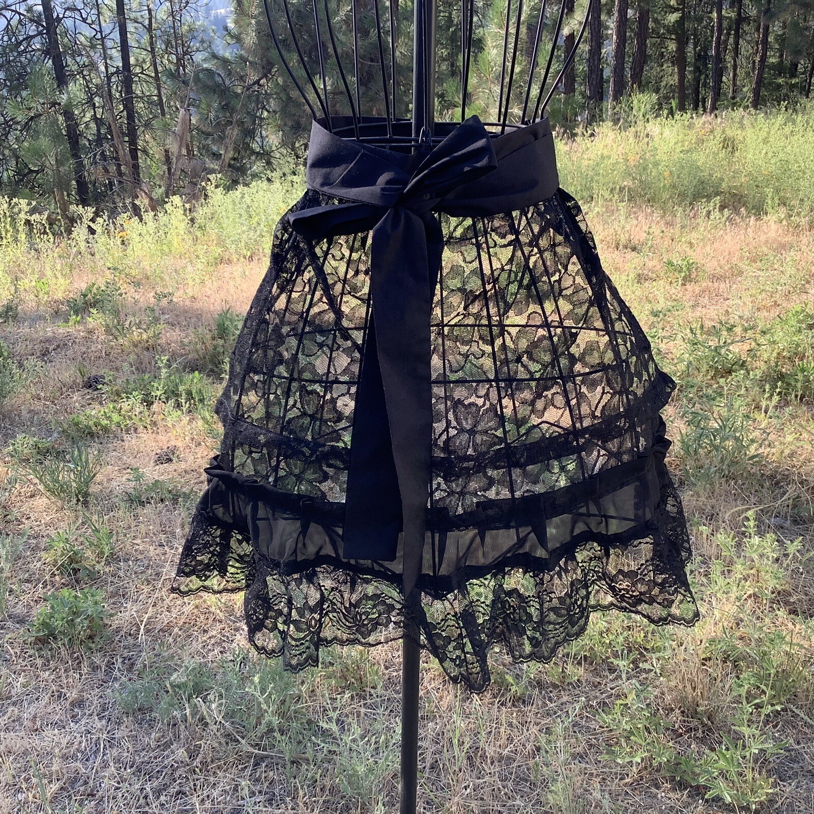 Black Ruffle Lace Apron, Oktoberfest Apron, Birthday Gift apron For Women
