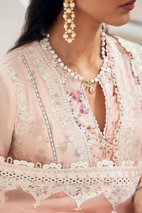 Suffuse “SUHER” Small Pink/Peach Outfit