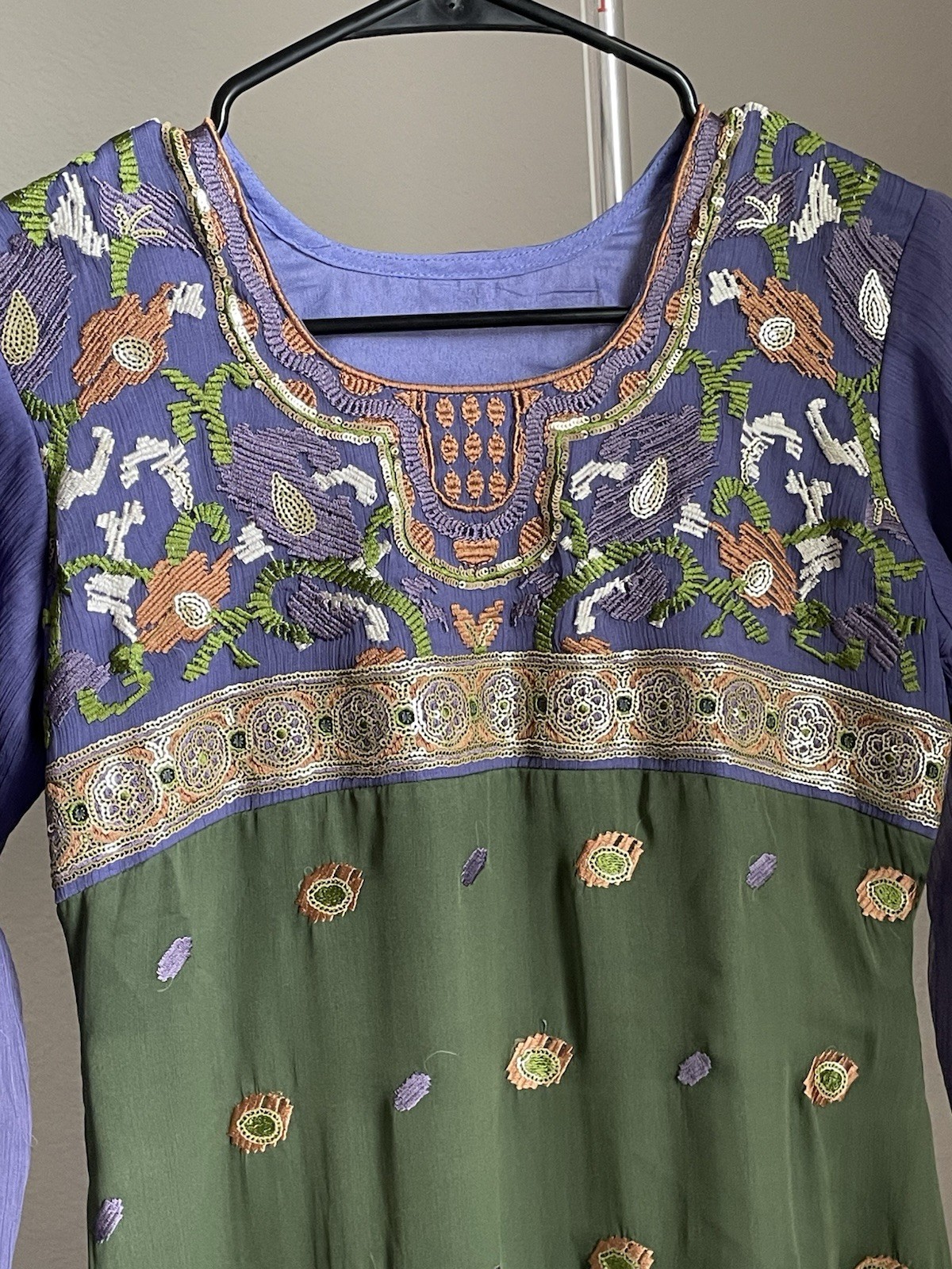 Women’s Pakistani Salwar Kameez 3-Piece Suit– Green & Purple Embroidered Dress