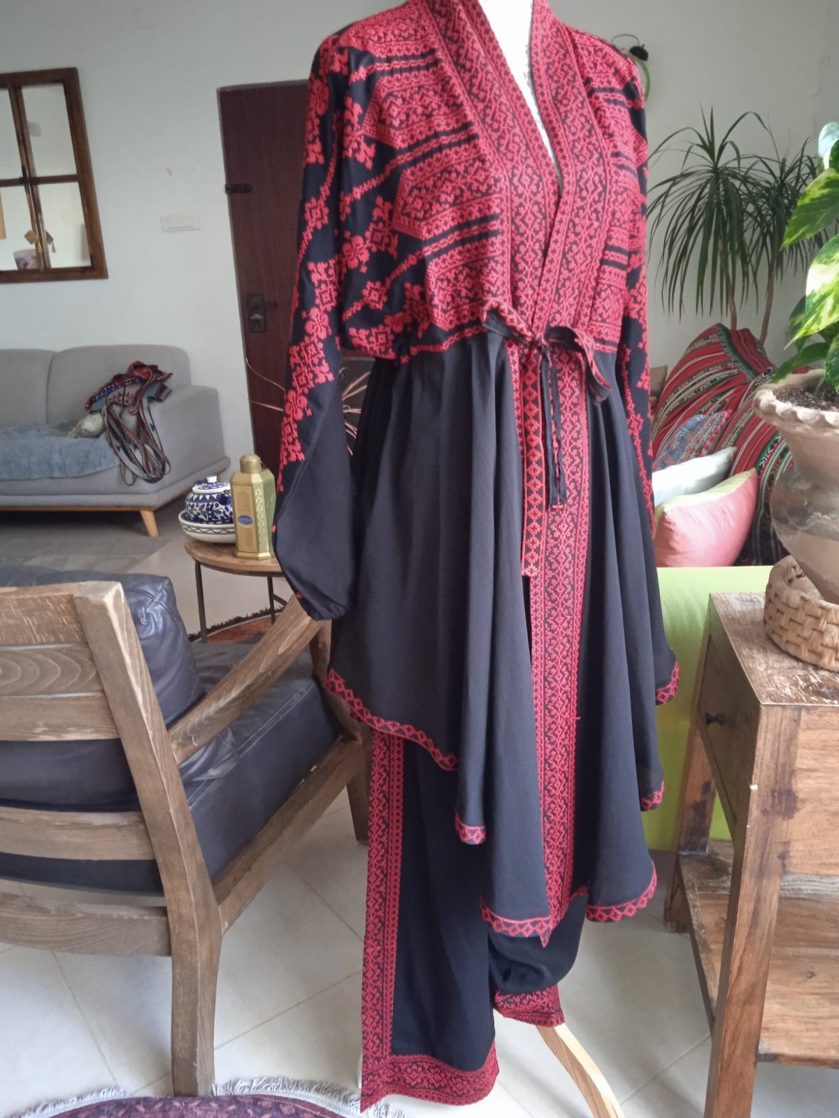 Palestinian Tatreez Embroidery Set – Modern Black & Red Abaya Pant Suit