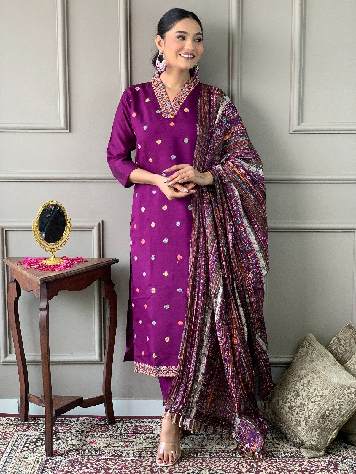 Women’ s Viscose Chanderi Embroidery Kurta with Pant & Dupatta