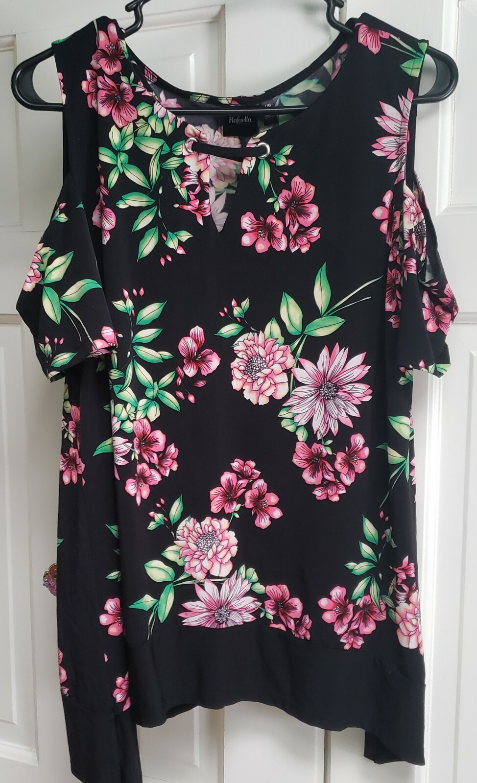 Beautiful Rafaella Large Black and Pink Floral Women’s shortsleeve blouse