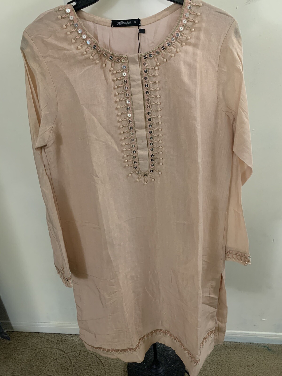 Pakistani/ Indian Kurta. Pink Color M. Burst 22. Length 40