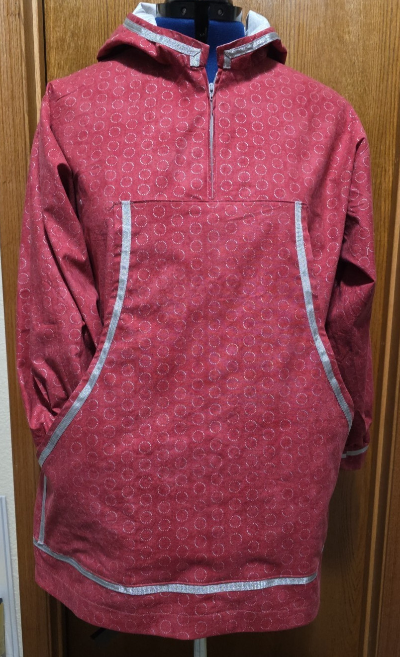 Alaska Native Kuspuk – Lined Hood / Front Pocket / 1/4 Zipper Size L